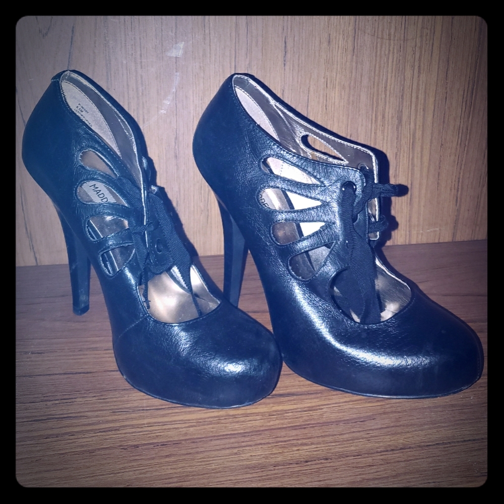 Cute leather eyelette heels